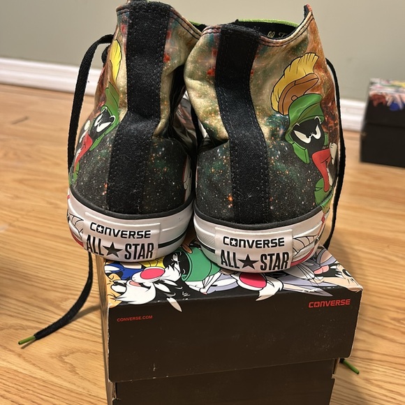 Looney Tunes X Converse Marvin the Martian 👽 & K-9 Dog 🐕 Sneakers MENS - Picture 6 of 10